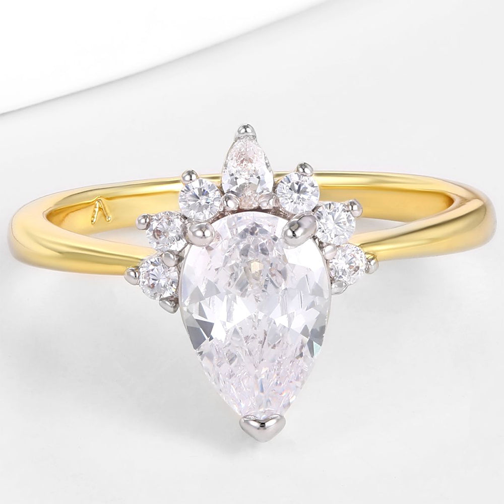 Pozlátený Zliatinový Prsteň s Bielym Emporia® Krištáľom