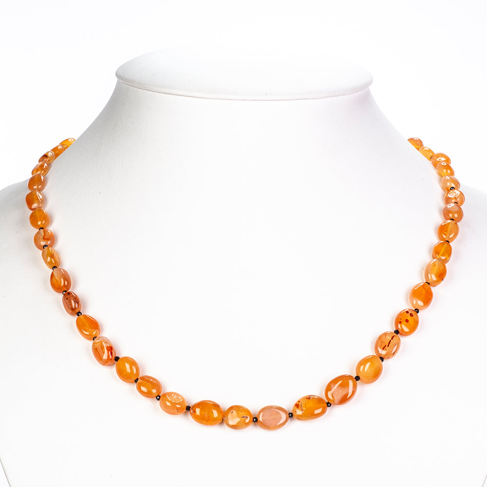 Nugetový Náhrdelník s Karneolom a Čiernym Spinelom