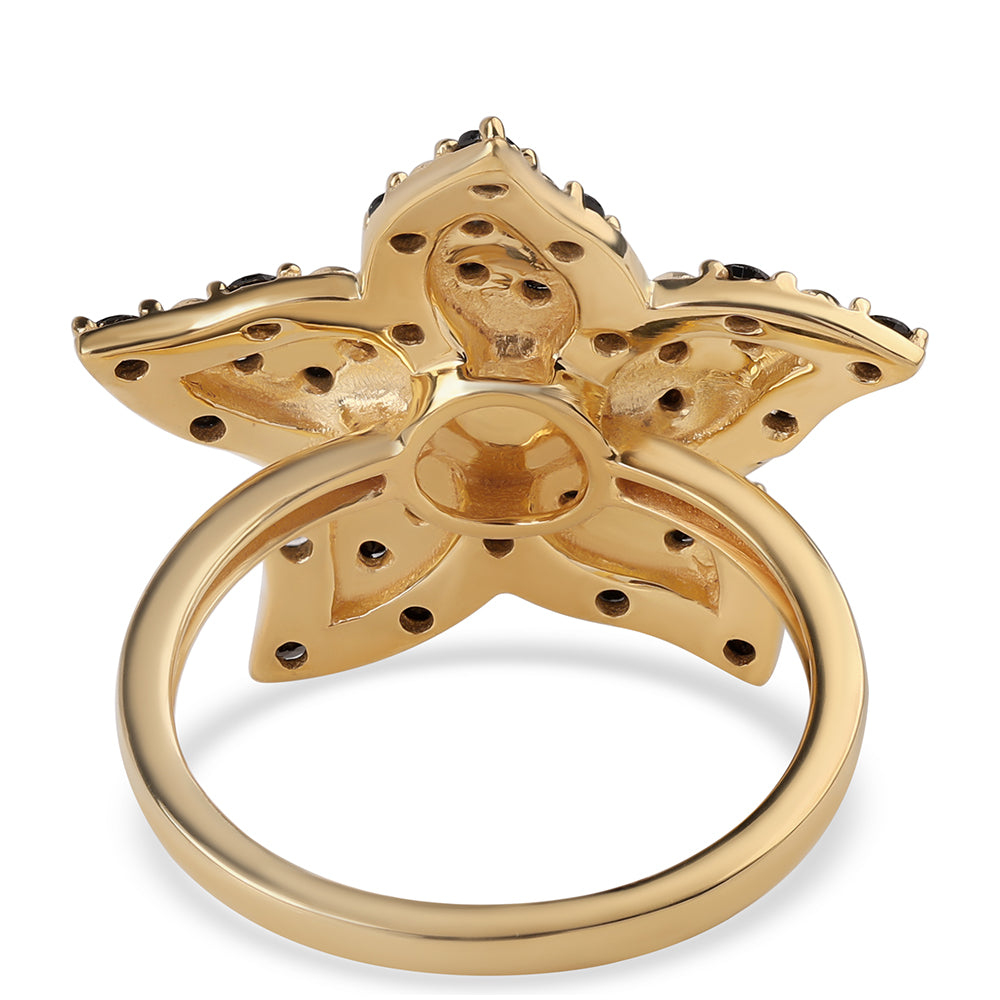 Pozlátený Strieborný Prsteň s Čiernym Spinelom a Bielou Sladkovodnou Perlou