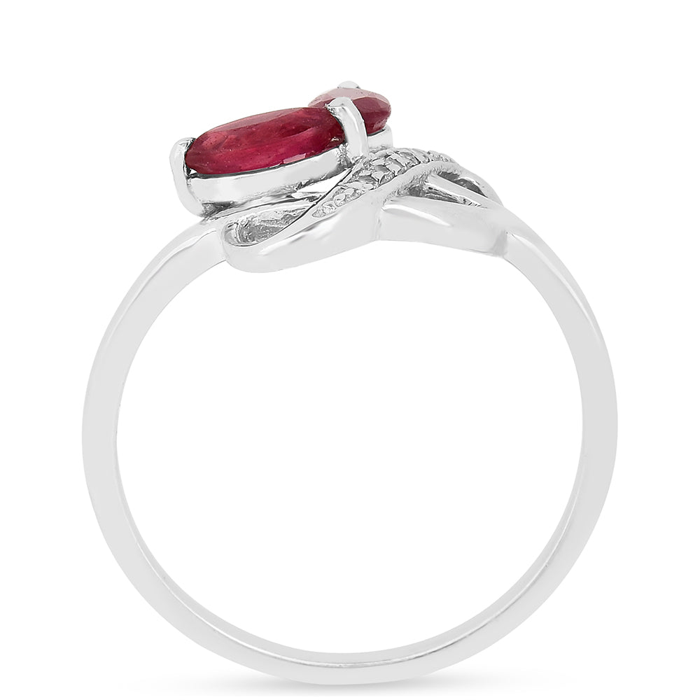Strieborný Prsteň s Thajským Rubínom a Bielym Zirkónom