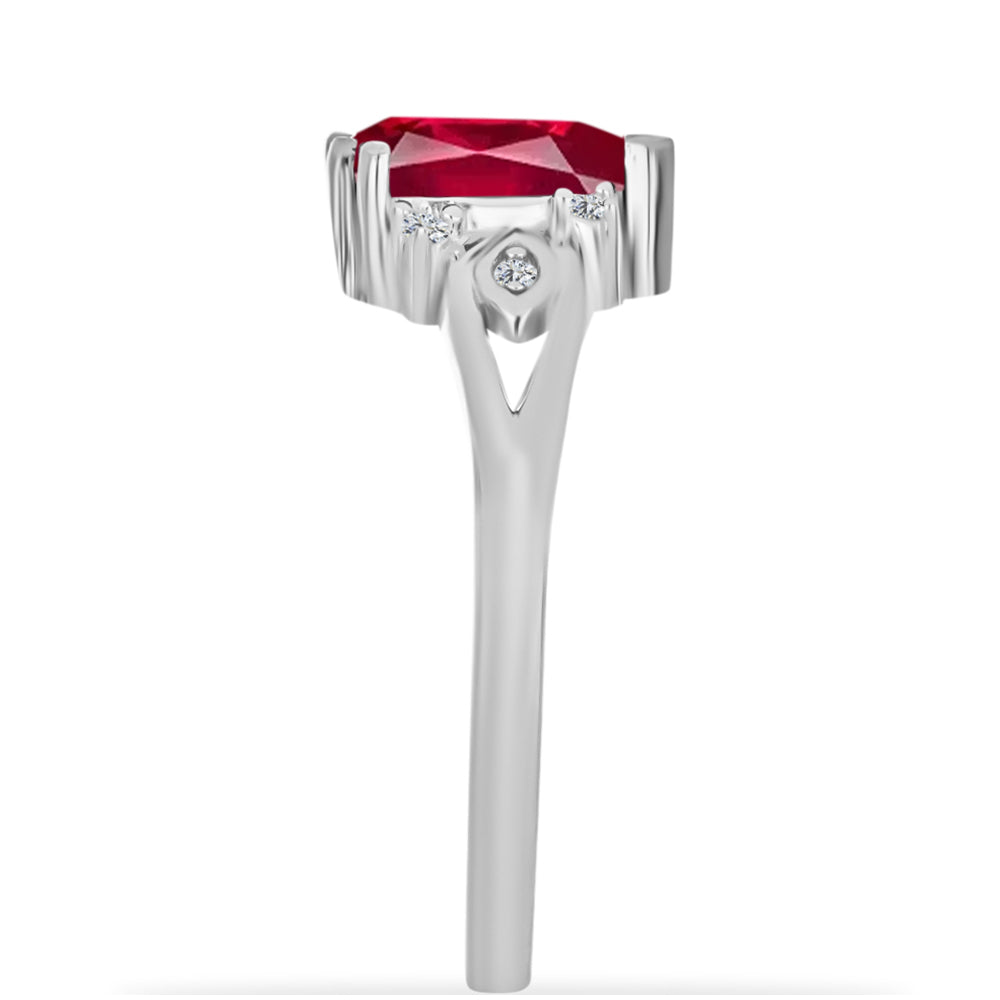Strieborný Prsteň s Madagaskarským Rubínom a Bielym Diamantom