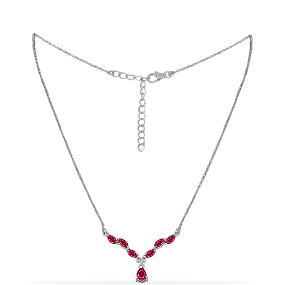 Strieborný Náhrdelník s Madagaskarským Rubínom a Bielym Diamantom