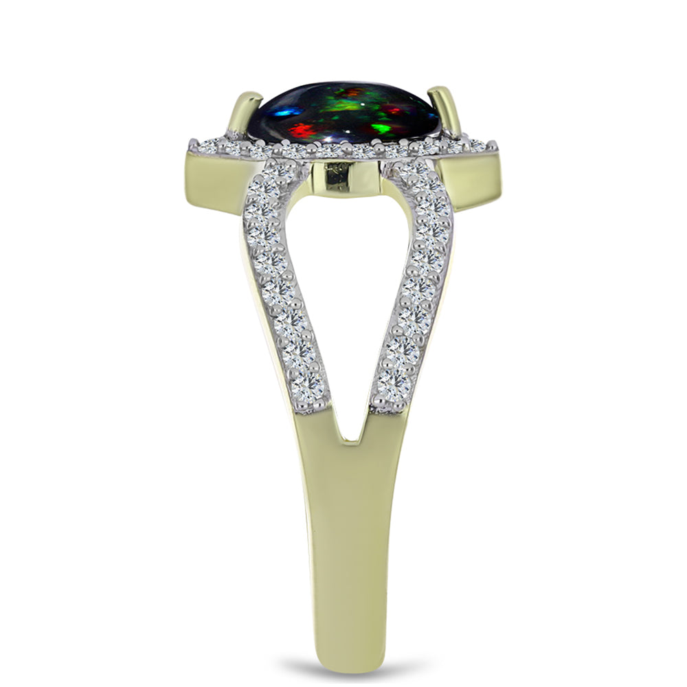 Pozlátený Strieborný Prsteň s Polnočne Čiernym Etiópskym Opálom z Lega Dembi a Bielym Topásom