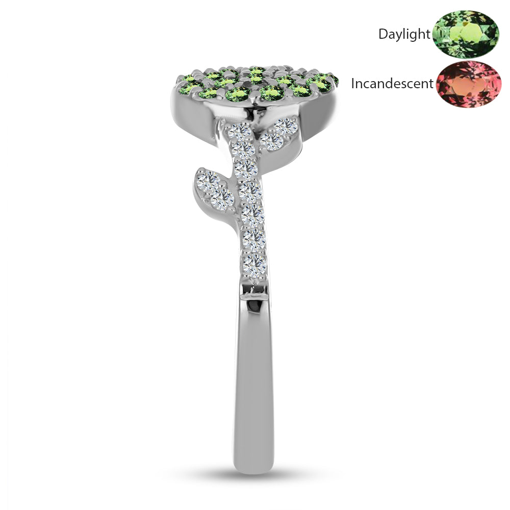 Strieborný Prsteň s Prírodným Alexsandritom a Bielym Topásom