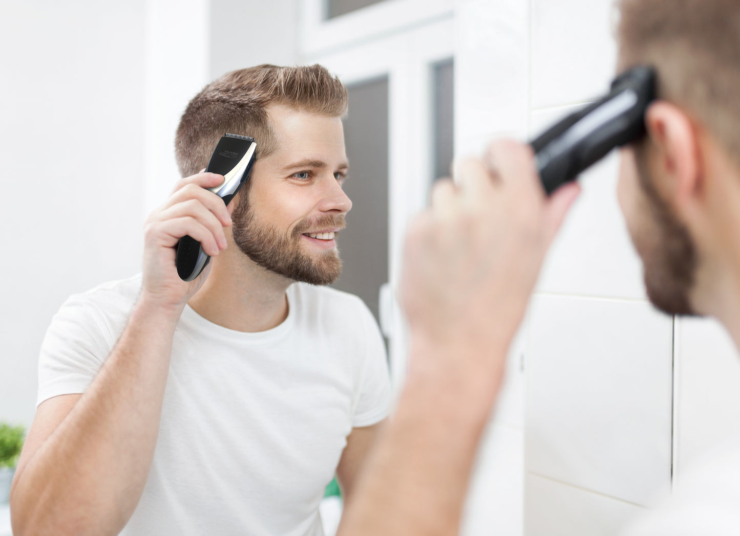 Akumulátorový zastrihávač vlasov a fúzov Velform Haircutter