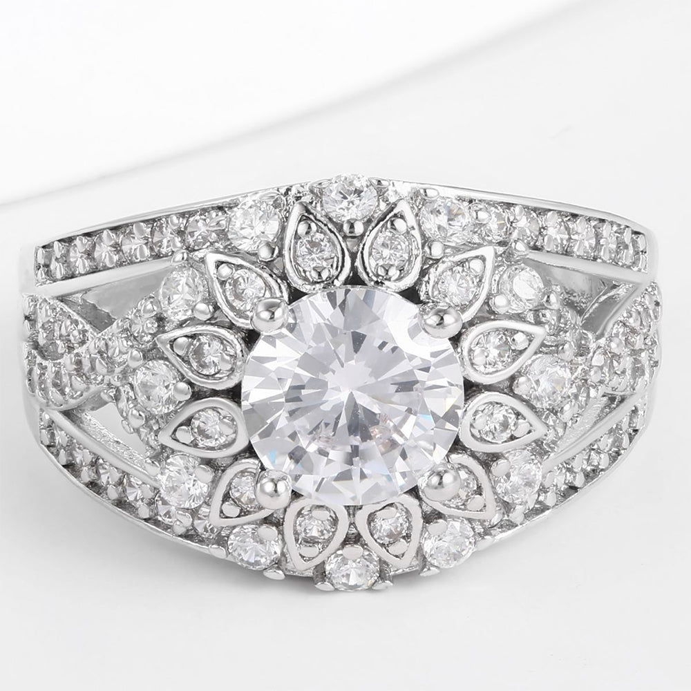 Pozlátený Zliatinový Prsteň s Bielym Emporia® Krištáľom