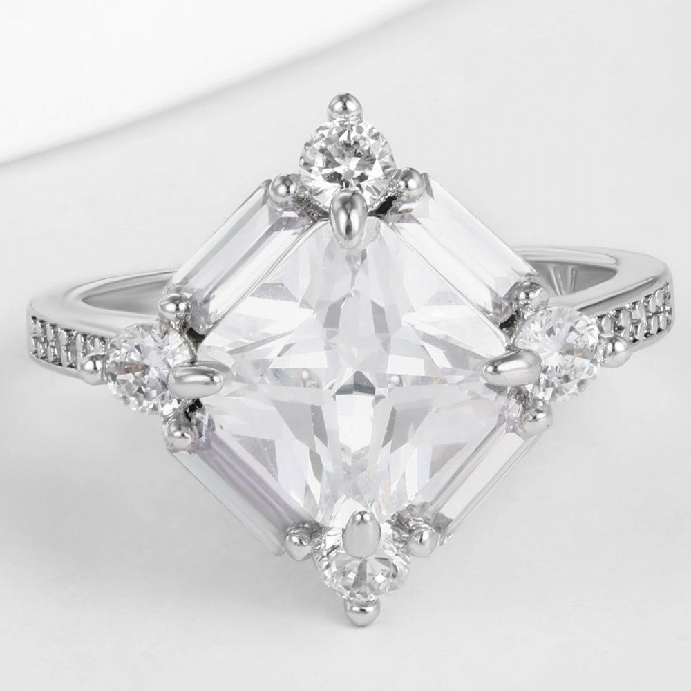 Pozlátený Zliatinový Prsteň s Bielym Emporia® Krištáľom