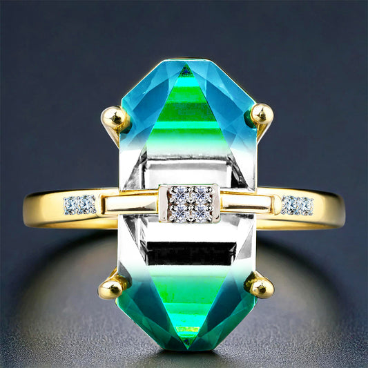 Pozlátený Strieborný Prsteň s so Zeleným Onyxom a Bielym Diamantom