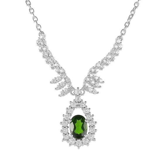 Strieborný Náhrdelník s Chrom Diopsidom a Bielym Topásom