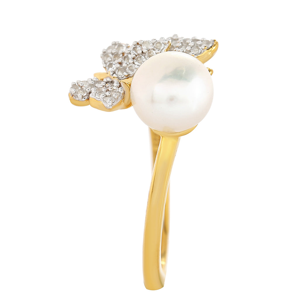 Pozlátený Strieborný Prsteň s Barokovou Sladkovodnou Kultivovanou Perlou a Bielym Topásom