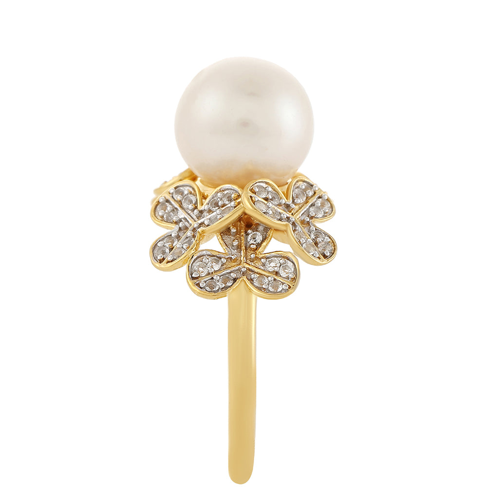 Pozlátený Strieborný Prsteň s Barokovou Sladkovodnou Kultivovanou Perlou a Bielym Topásom