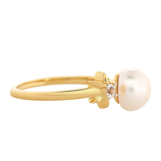 Pozlátený Strieborný Prsteň s Barokovou Sladkovodnou Kultivovanou Perlou a Bielym Topásom