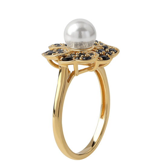 Pozlátený Strieborný Prsteň s Čiernym Spinelom a Bielou Sladkovodnou Perlou