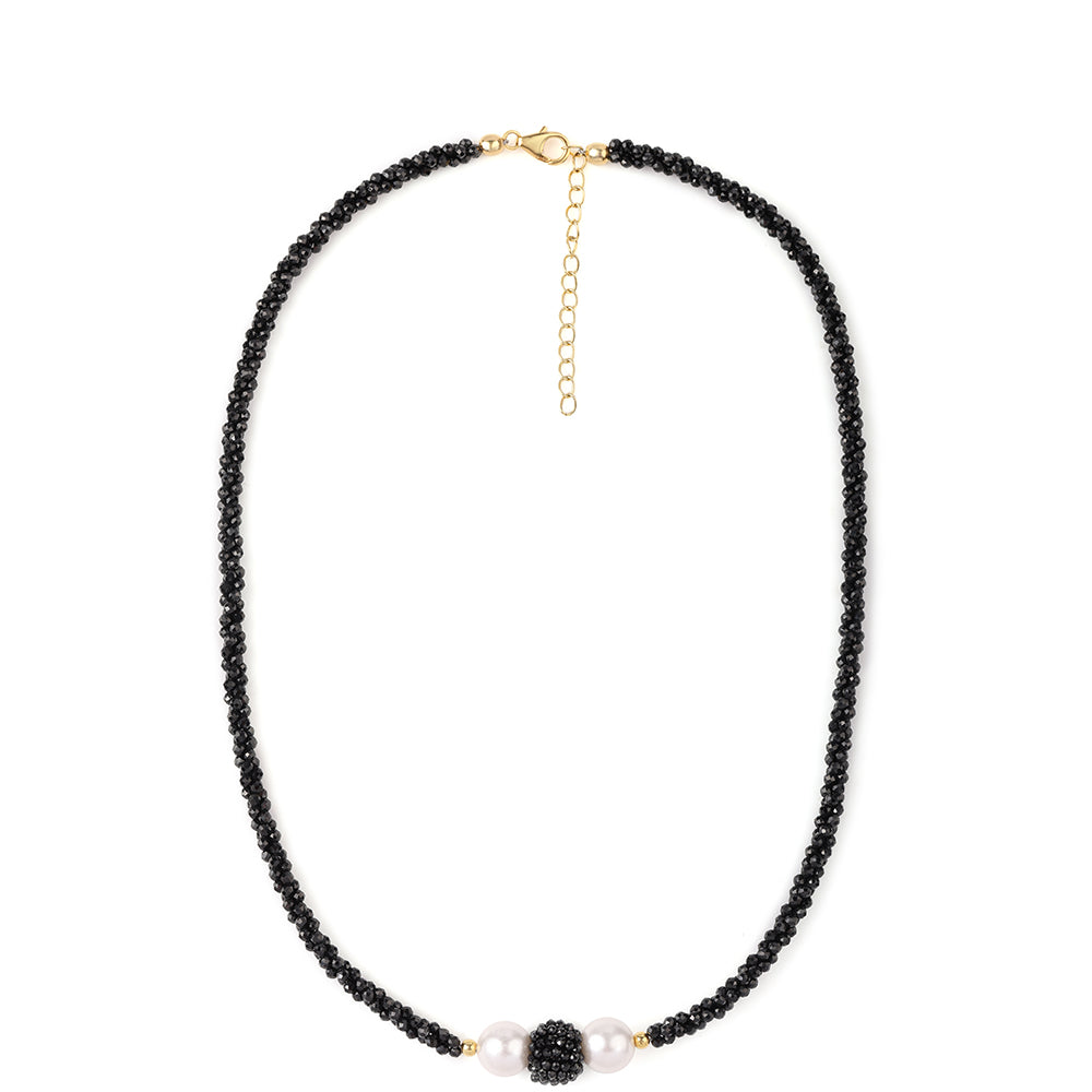 Pozlátený Strieborný Náhrdelník s Čiernym Spinelom a Bielou Sladkovodnou Perlou