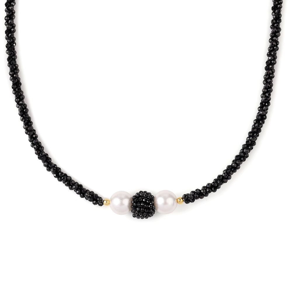 Pozlátený Strieborný Náhrdelník s Čiernym Spinelom a Bielou Sladkovodnou Perlou 3 