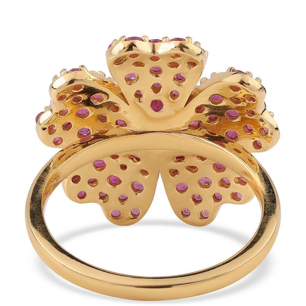 Pozlátený Strieborný Prsteň s Mozambickým Rubínom a Bielym Topásom