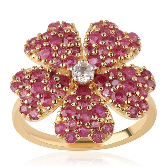 Pozlátený Strieborný Prsteň s Mozambickým Rubínom a Bielym Topásom