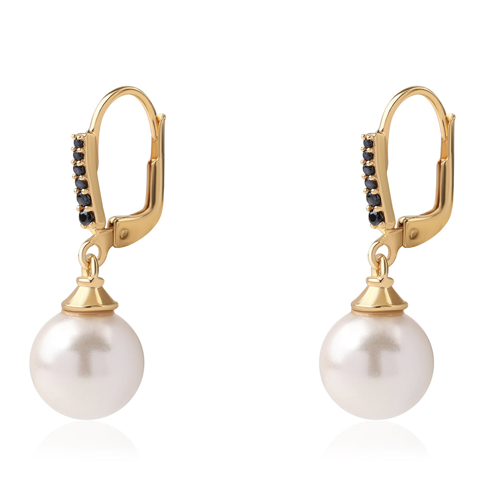 Pozlátené Strieborné Náušnice s Čiernym Spinelom a Bielou Sladkovodnou Perlou