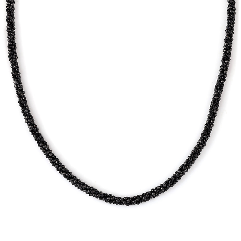 Pozlátený Strieborný Náhrdelník s Čiernym Spinelom