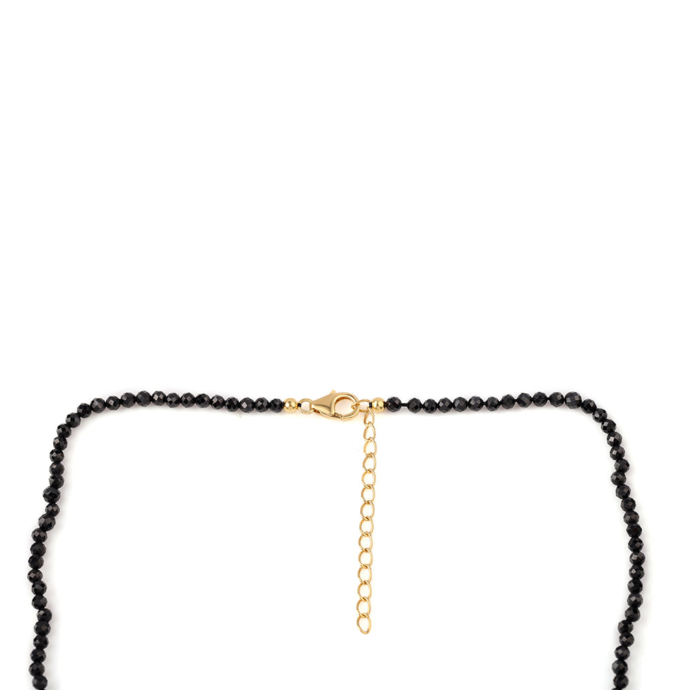 Pozlátený Strieborný Náhrdelník s Čiernym Spinelom a Bielou Sladkovodnou Perlou