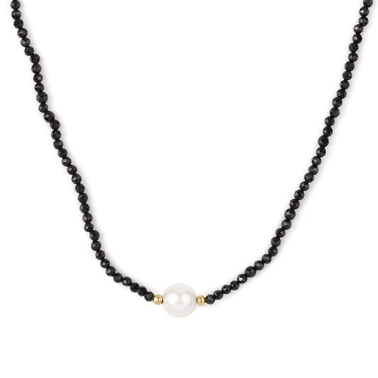 Pozlátený Strieborný Náhrdelník s Čiernym Spinelom a Bielou Sladkovodnou Perlou