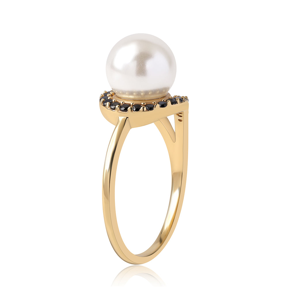 Pozlátený Strieborný Prsteň s Čiernym Spinelom a Bielou Sladkovodnou Perlou