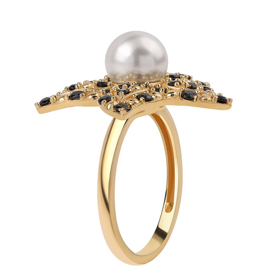 Pozlátený Strieborný Prsteň s Čiernym Spinelom a Bielou Sladkovodnou Perlou