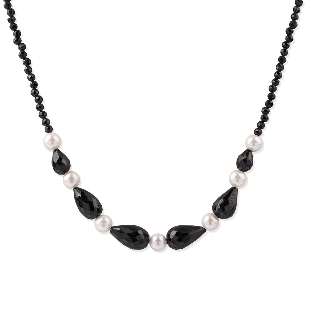 Pozlátený Strieborný Náhrdelník s Čiernym Spinelom a Bielou Sladkovodnou Perlou