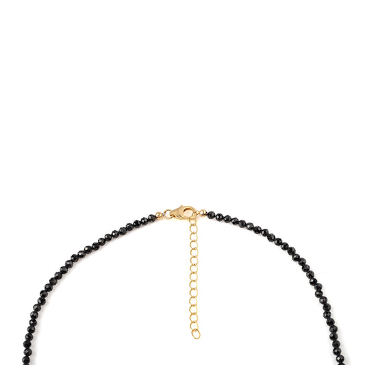 Pozlátený Strieborný Náhrdelník s Čiernym Spinelom a Bielou Sladkovodnou Perlou