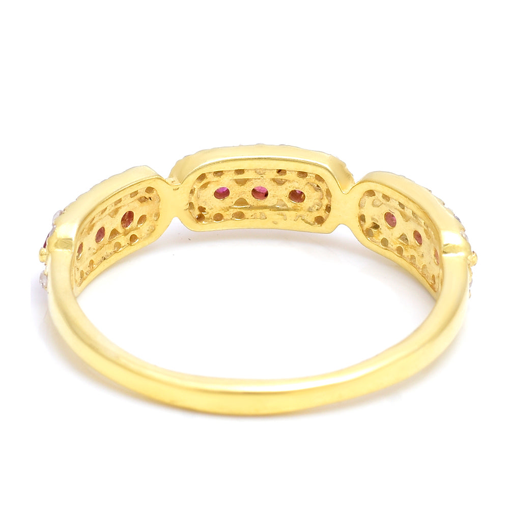 Pozlátený Strieborný Prsteň s Madagaskarským Rubínom a Bielym Topásom