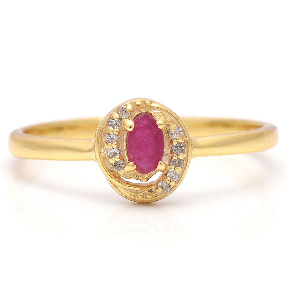 Pozlátený Strieborný Prsteň s Madagaskarským Rubínom a Bielym Topásom