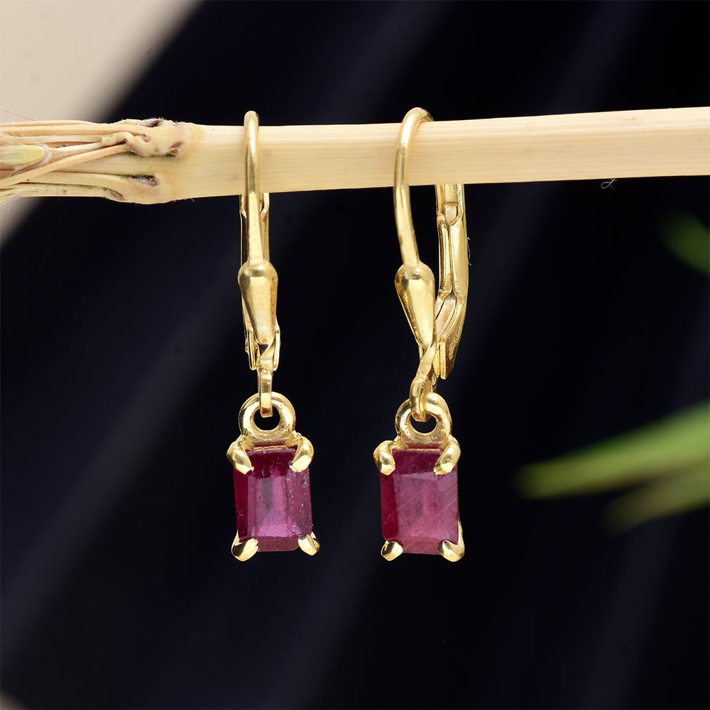 Pozlátené Strieborné Náušnice s Madagaskarským Rubínom