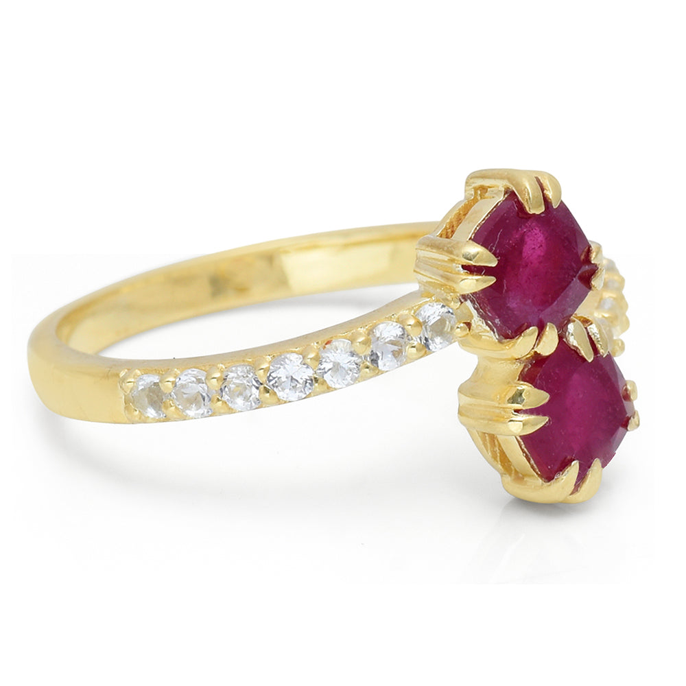 Pozlátený Strieborný Prsteň s Madagaskarským Rubínom a Bielym Topásom