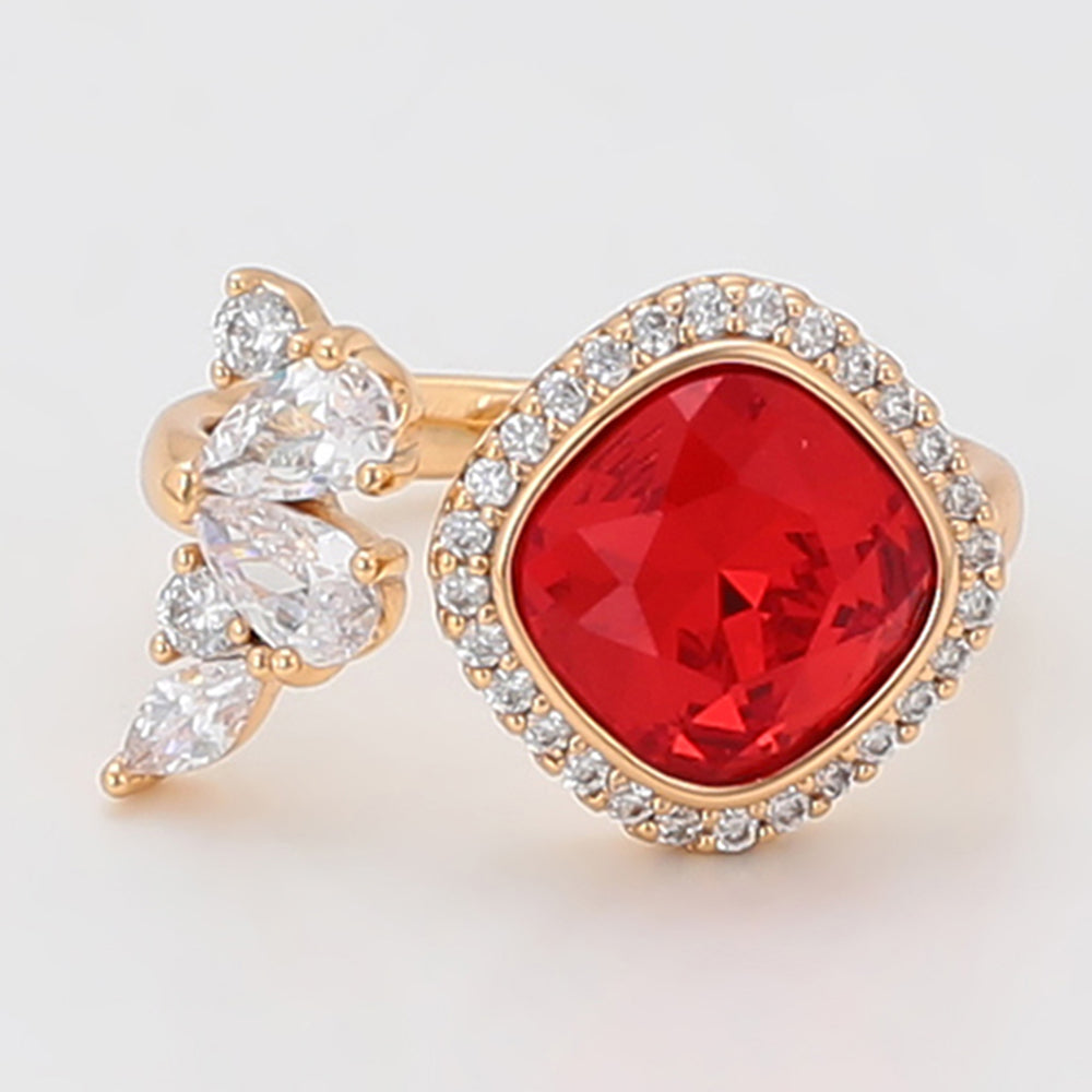 Pozlátený Zliatinový Prsteň s Červeným Emporia® Krištáľom a Bielym Emporia® Krištáľom 5 