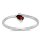 Strieborný Prsteň s Bartonským Granátom a Bielym Topásom