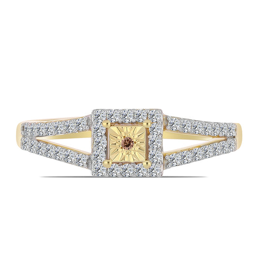 Pozlátený Strieborný Prsteň s Koňakovým Diamantom a Bielym Topásom