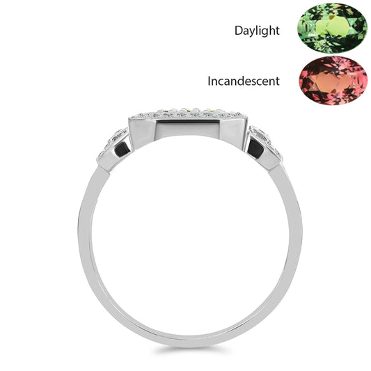 Strieborný Prsteň s Prírodným Alexsandritom a Bielym Topásom