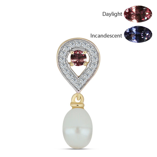 Pozlátený Strieborný Prívesok s Ivory Meňavým Granátom a Bielou Sladkovodnou Perlou
