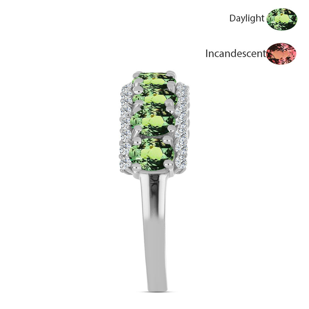 Strieborný Prsteň s Prírodným Alexsandritom a Bielym Topásom