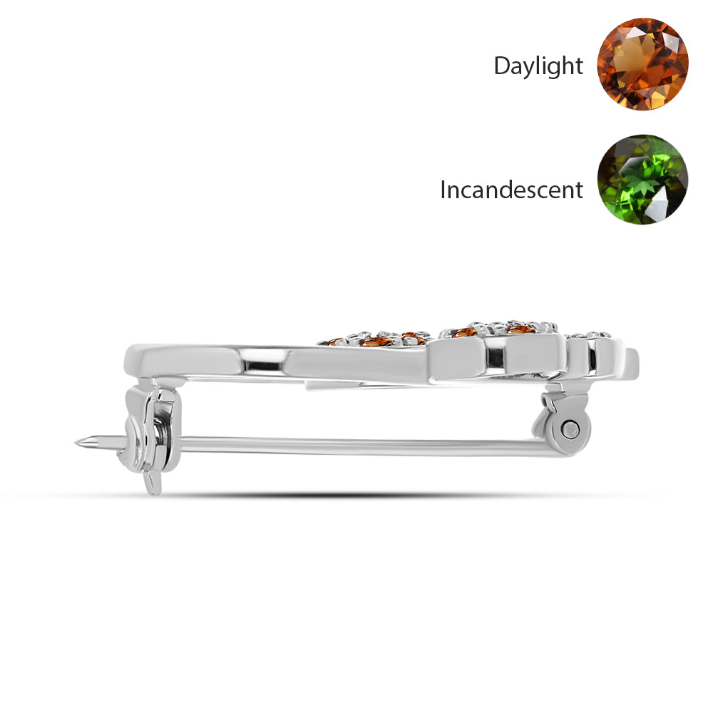 Strieborný Brošňa s Certifikovaný Anatólskym zultanitom pestovaný v laboratóriu