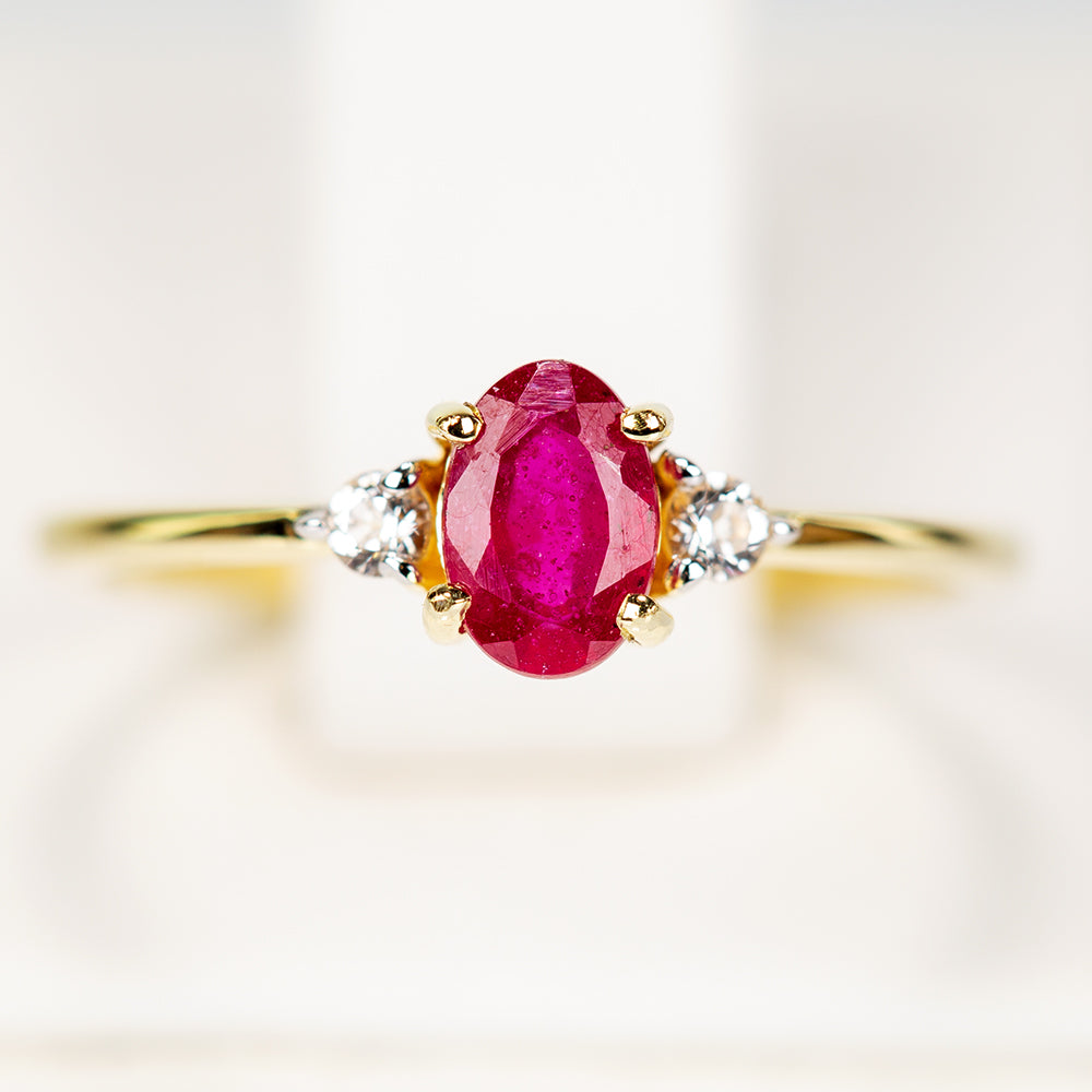 Pozlátený Strieborný Prsteň s Madagaskarským Rubínom a Bielym Topásom 2 