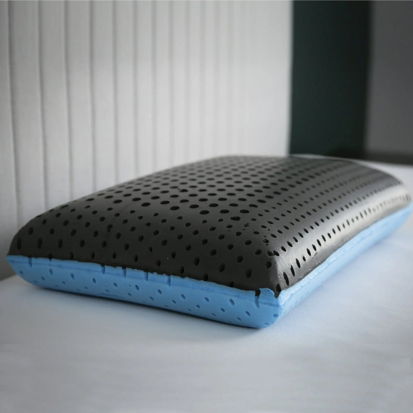 CarbonIce - ochrana proti baktériám a chladiaci vankúš 7 v 1