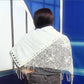 Bavlnený lichobežníkový šál-šatka, 80 cm x 198 cm x 70 cm, Motýlí a krajkový vzor, Biela