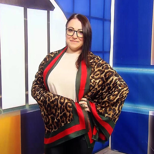 Zimný Šál-šatka 90 cm x 180 cm, Leopardí vzor so zelenými a červenými okrajmi